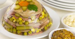 Заливное из свинины — рецепт с фото. Как приготовить заливное из свинины с желатином?