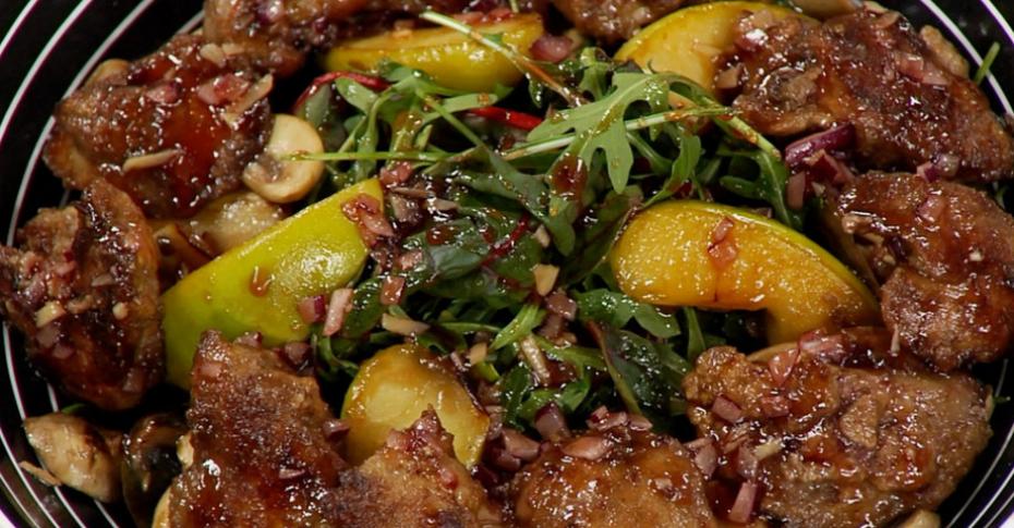 Салат с куриной печенью и грибами - 8 пошаговых фото в рецепте