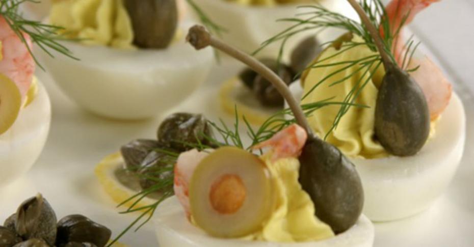 Салат с креветками и перепелиными яйцами, пошаговый рецепт с фото от автора alexandr53 на ккал