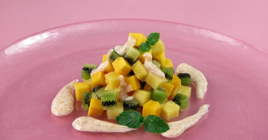 Освежающий фруктовый салат