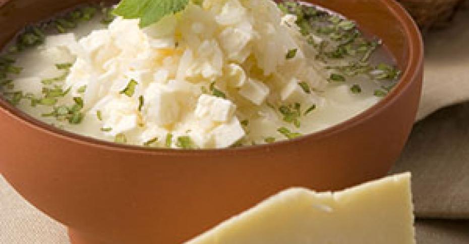 Овощной суп с сыром и рисом без мяса