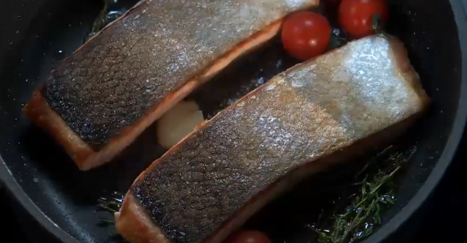 Стейк из лосося на сковороде: рецепты для гурманов