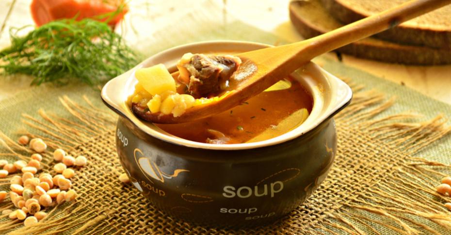 Гороховый суп с мясом в горшочке