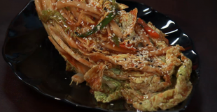 Салат-рулет «Мимоза» с сардиной - рецепт классической рыбной закуски в интересной подаче