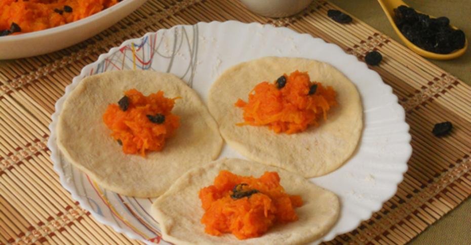 Экономные сладкие пирожки с морковкой и не только: пошагово с фото