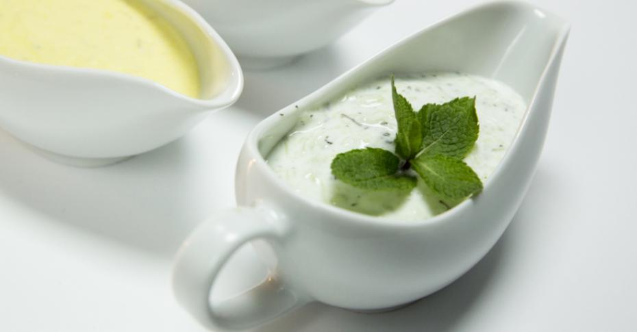 Йогуртовый соус с чесноком рецепт – Болгарская кухня: Соусы и маринады. «Еда»