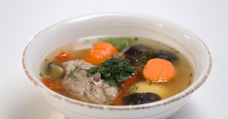 «Нахат шурпа» – восточный суп с горохом и мясом