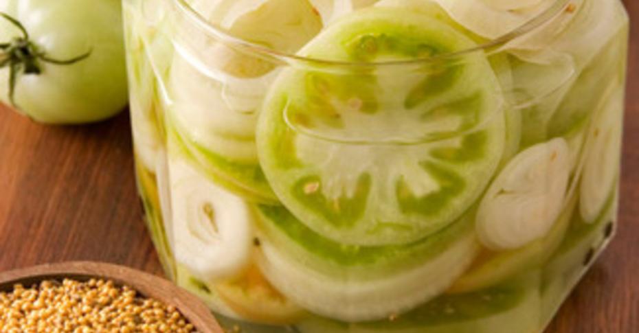 Салат из зеленых недозрелых помидоров – кулинарный рецепт