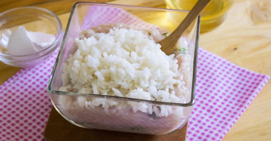 Как приготовить рецепт Куриные котлеты с рисом и кабачком