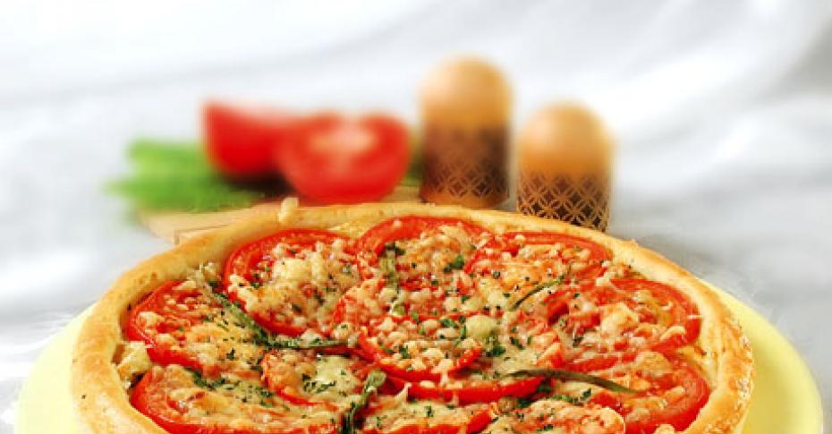 Пицца с ветчиной, помидорами черри и моцареллой - рецепт с фотографиями - Patee. Рецепты