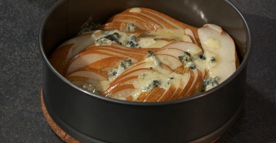 Грушевый пирог в мультиварке - пошаговый рецепт с фото