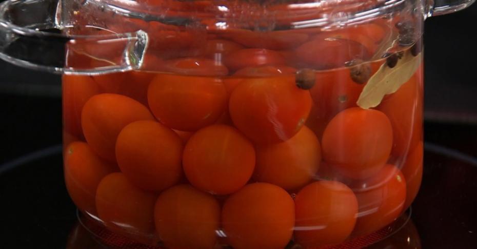 Быстрый рецепт маринованных помидоров черри