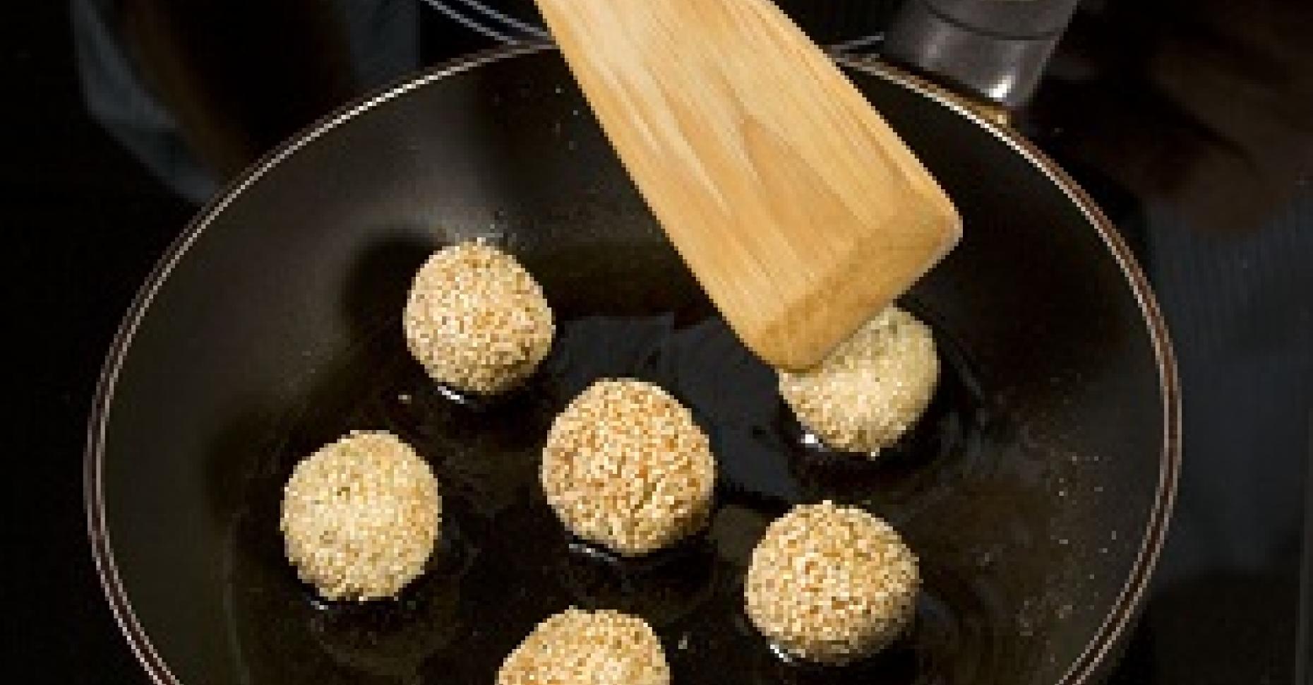 Мясо с кунжутом и мёдом