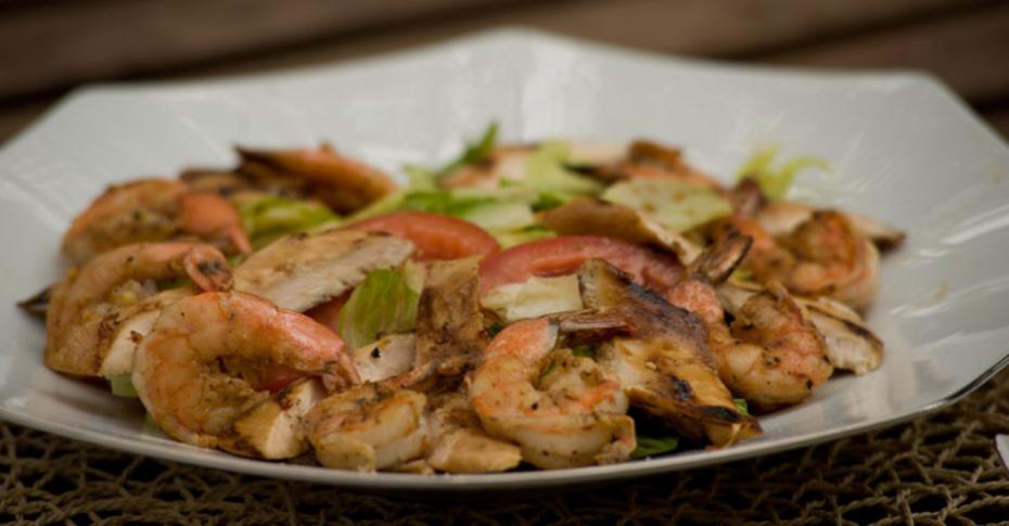 Вкусный салат с креветками и курицей – пошаговый рецепт приготовления с фото
