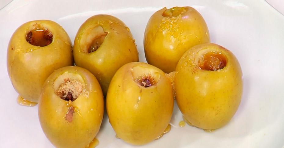 Жареные яблоки с луком – вкусный гарнир к мясу или курице