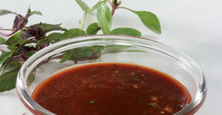 Как приготовить рецепт Томатный соус с острым перцем и чесноком