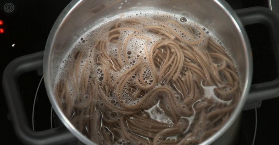 Салат с лапшой соба – рецепт с фотографиями в домашних условиях