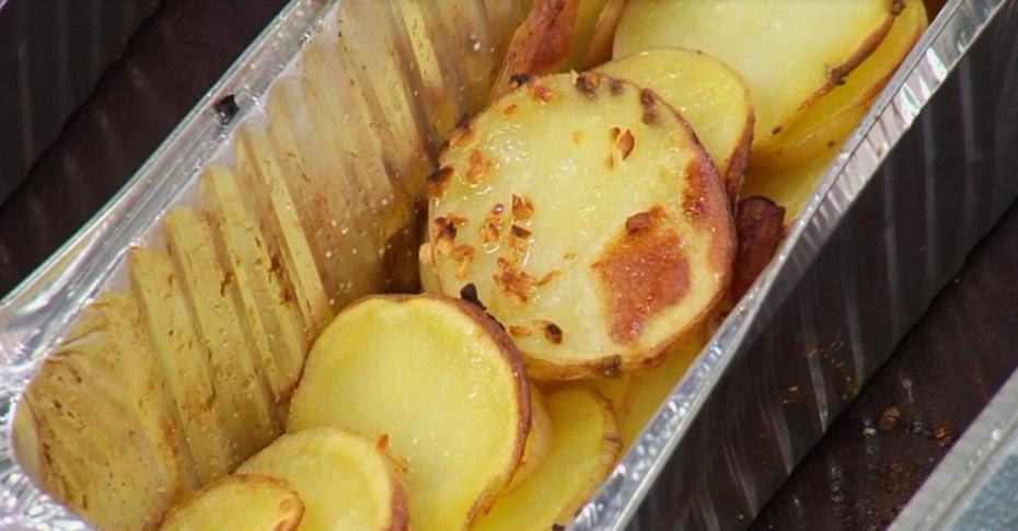 Запеченный картофель с огуречным тар-таром