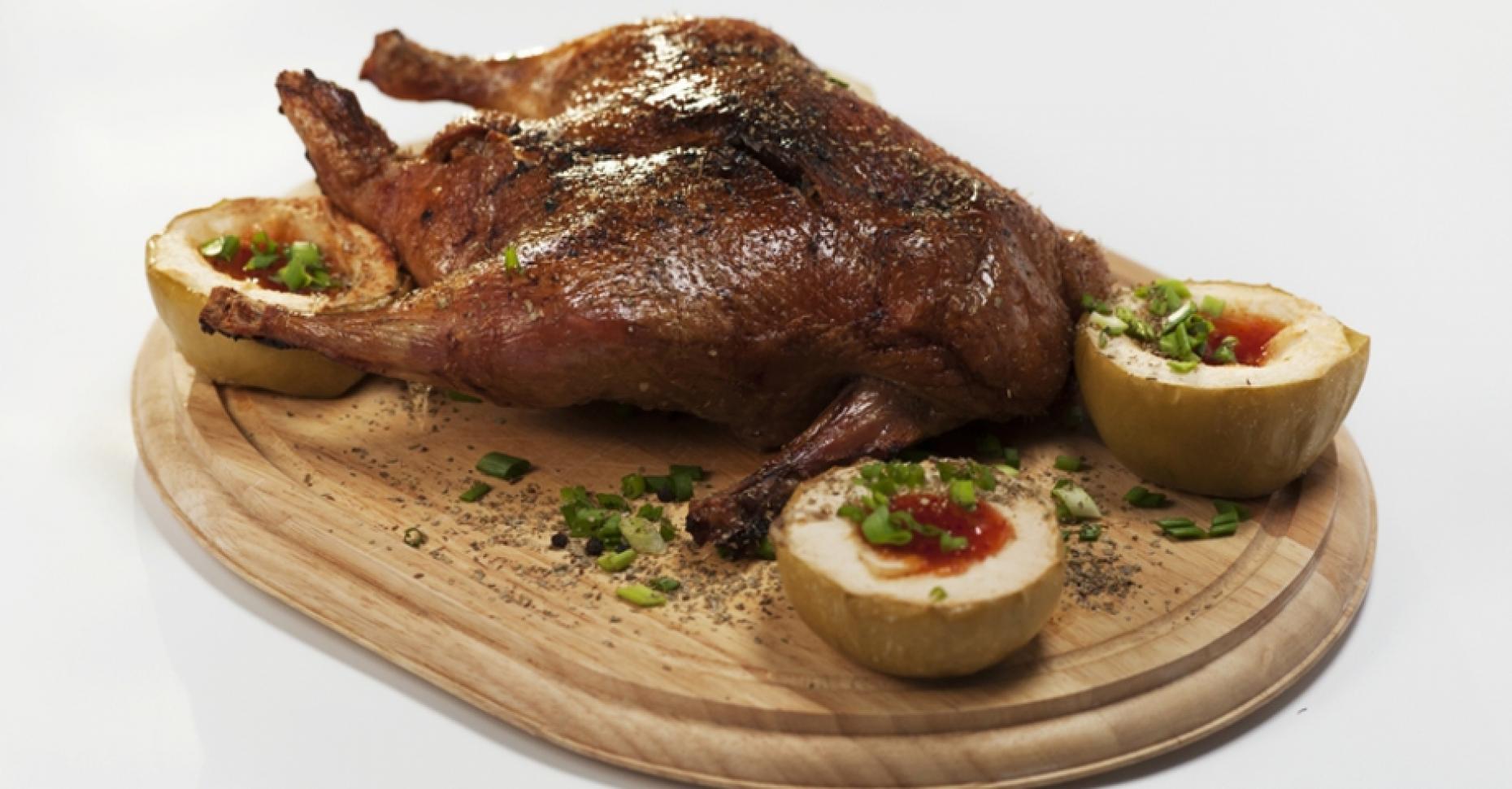 Фаршированная утка – рецепт с фотографиями в домашних условиях