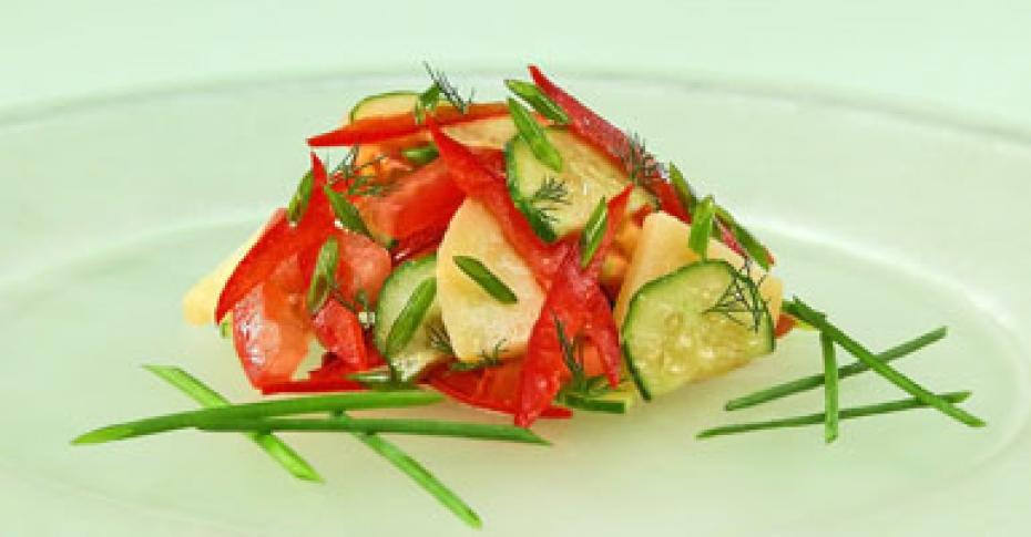 Освежающие и вкусные летние салаты