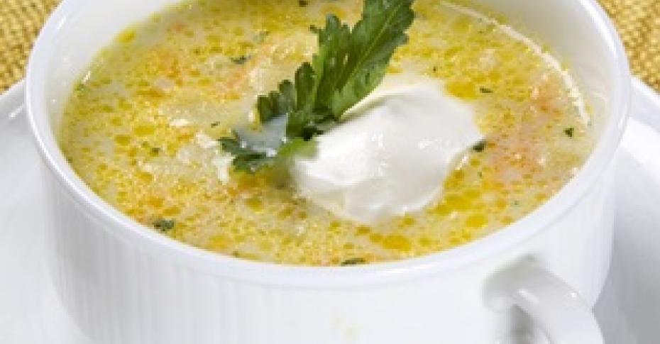 Рецепт: Картофельный суп с курицей в мультиварке - Легкий и питательный.