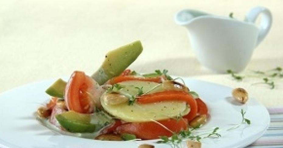 Ингредиенты для «Салат с капустой, горошком и яблоком»: