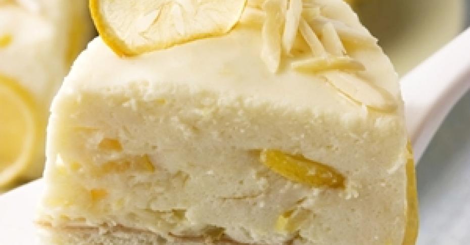 Бисквитный торт с лимонным кремом и ягодами - пошаговый рецепт с фото