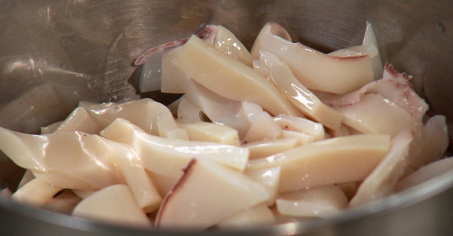 Жюльен из кальмаров Дары моря: рецепт приготовления на домашней кухне