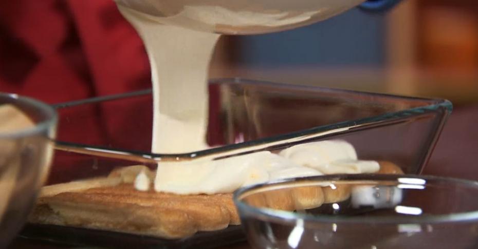 Воздушный десерт из печенья савоярди с кремом из сливок и маскарпоне