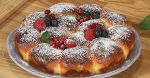 Вкусный заливной пирог – быстрый рецепт на кефире с разными начинками в духовке и в мультиварке