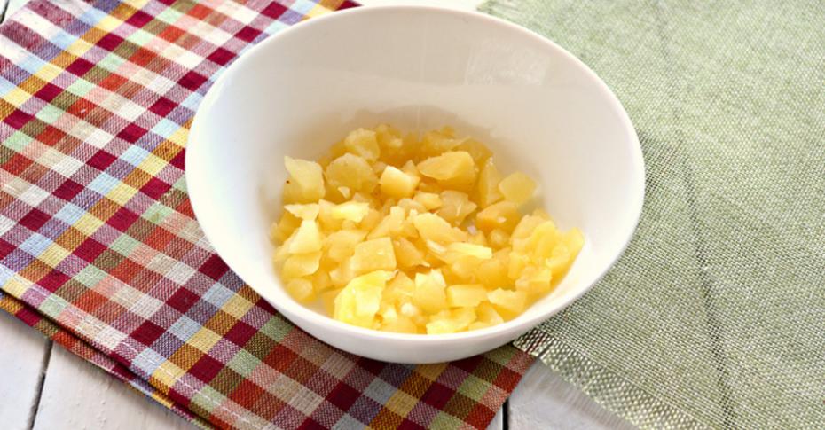Салат с ананасом, курицей и сыром - 23 рецепта с фото пошагово
