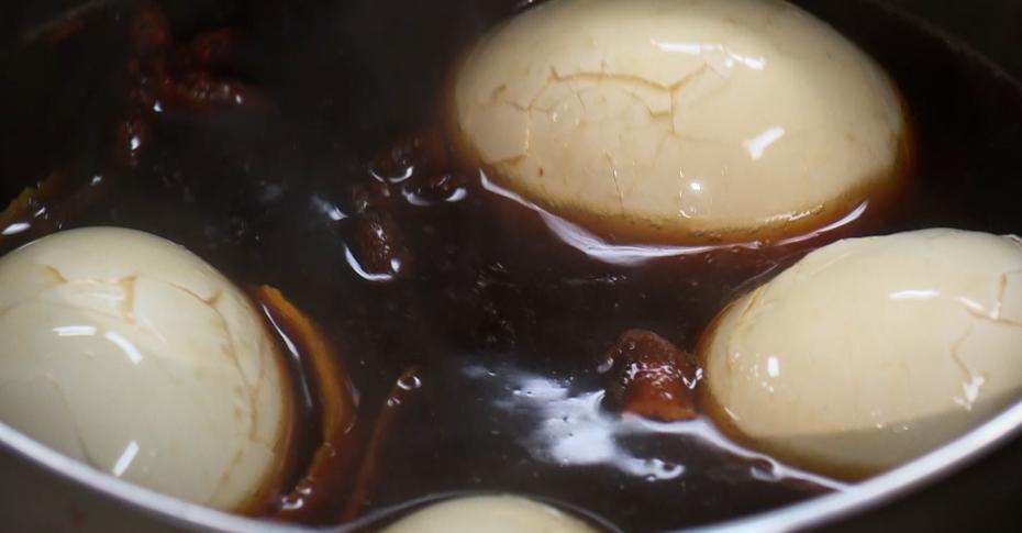 Как сделать маринованные яйца – настоящая закуска настоящего бара