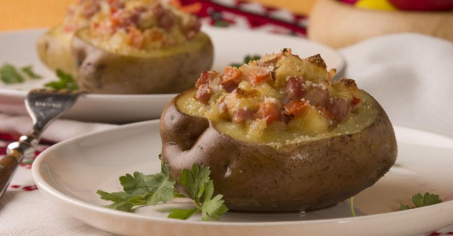 Фаршированный картофель, запеченный в духовке - простой и вкусный рецепт с пошаговыми фото