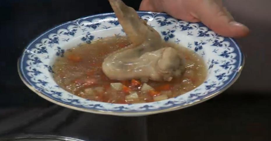 Вариант 1: Классический куриный суп с галушками